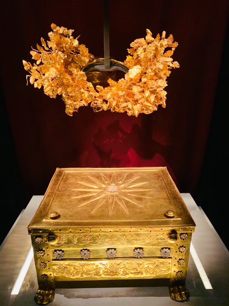 Ανακάλυψη από τον Μανώλη Ανδρόνικο του τάφου του Βασιλέα Φιλίππου Β΄ της Μακεδονίας