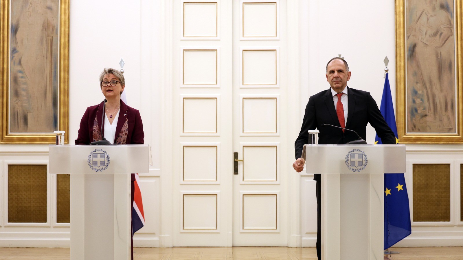 Déclarations du ministre des Affaires étrangères, Giorgos Gerapetritis, avec la ministre des Affaires étrangères, des Affaires du Commonwealth et du Développement du Royaume-Uni, Yvette Cooper (Athènes, 18 décembre 2025)