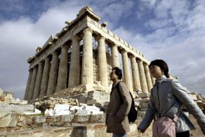Tourism minister invites Chinese to visit Greece
