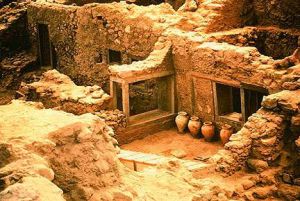 Akrotiri archaeological site posts 1,300 visitors daily since reopening