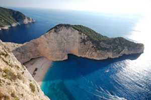 Travel balance records a surplus in Jan.-June