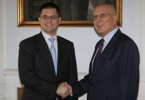 Statements of Foreign Minister Dimas and his Serbian counterpart, Vuk Jeremic, following their meeting (Foreign Ministry, 2 December 2011)
