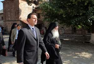 Foreign Minister Droutsas visits Mount Athos(3-4 June 2011)