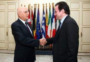 Statements of Foreign Minister Dimas and Environment, Energy & Climate Change Minister Papakonstantinou (4 January 2012)