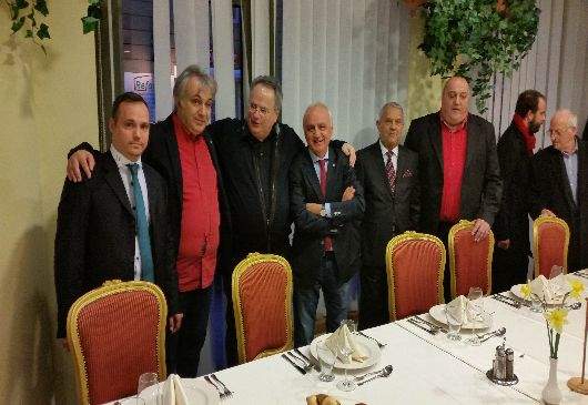 Foreign Minister Kotzias meets with members of the Greek national minority of Hungary (Budapest, 6 April 2015)