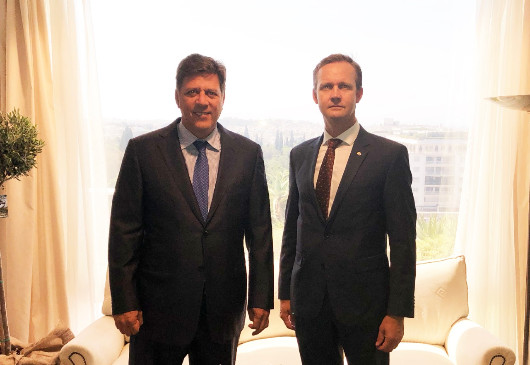 Alternate Minister of Foreign Affairs Miltiadis Varvitsiotis meets with the Ambassador of Lithuania, Rolandas Kačinskas (Athens, 27 August 2019)