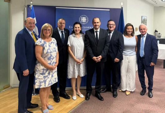 Deputy Minister of Foreign Affairs Giorgos Kotsiras meets with a delegation of the World Hellenic Inter-Parliamentary Association (Athens, 24.7.2024)