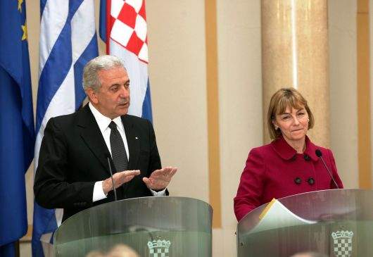 en/current-affairs/top-story/statements-of-foreign-minister-avramopoulos-and-croatian-foreign-minister-pusic.html