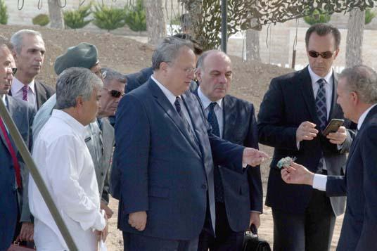 Ο Υπουργός Εξωτερικών της Ελλάδας κ. Ν. Κοτζιάς επισκεπτόμενος την Κυπριακή Δημοκρατία 26-28 Οκτωβρίου 2015.
