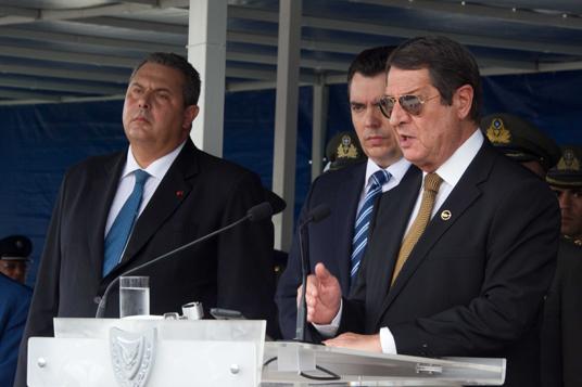 Ο Υπουργός Εξωτερικών της Ελλάδας κ. Ν. Κοτζιάς επισκεπτόμενος την Κυπριακή Δημοκρατία 26-28 Οκτωβρίου 2015.