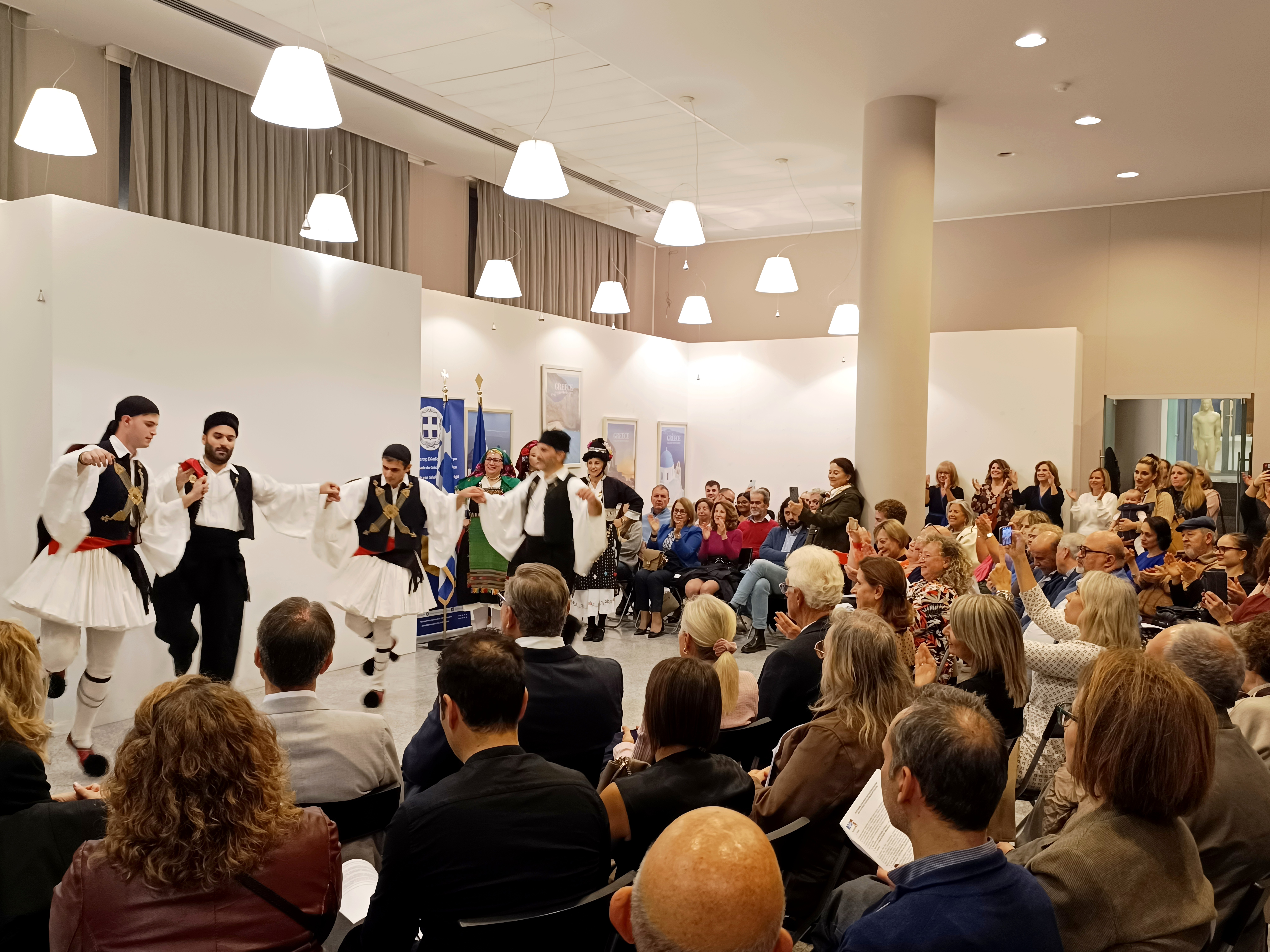 Μίκης Θεοδωράκης και Μάνος Χατζιδάκις