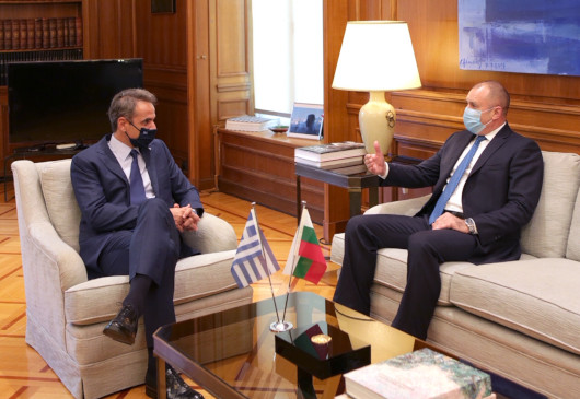 Ο Πρόεδρος  της Βουλγαρίας, Rumen Radev και ο Έλληνας Πρωθυπουργός Κυριάκος Μητσοτάκης