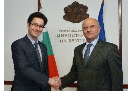 Συνάντηση του Πρέσβη της Ελλάδος στη Σόφια, к. Δημήτριου Χρονόπουλου, με τον Βούλγαρο Υπουργό Πολιτισμού Atanas Atanasov