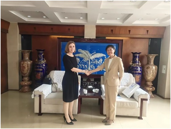 The visit of the Consul General to Yunnan