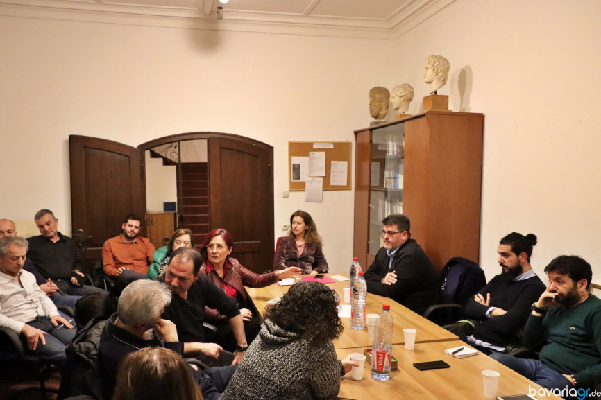 Συζήτηση και ανταλλαγή απόψεων
αναφορικά με τις εκδηλώσεις για τον εορτασμό της επετείου για την
επανάσταση του 1821