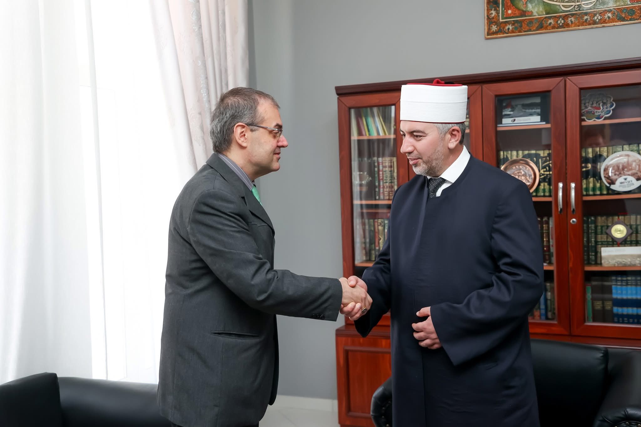 Ευχές του Γενικού Προξένου της Ελλάδας στην Κορυτσά κ. Αστερίου Μπουζιά προς το Σοφολογιώτατο Μουφτή Κορυτσάς κ. Ledian Cikalleshi (27/5/2026)
