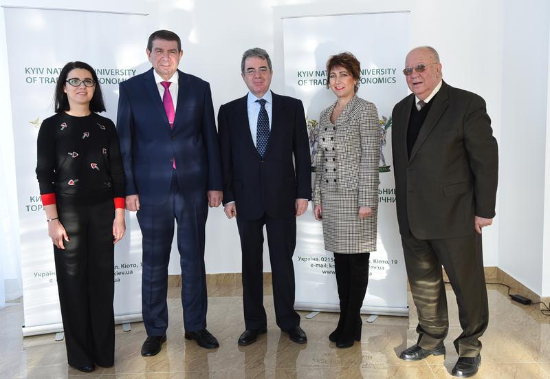 Ο Πρέσβης της Ελλάδος στην Ουκρανία κ. Γεώργιος Πουκαμισάς επισκέφτηκε το Εθνικό Εμπορικό Οικονομικό Πανεπιστήμιο Κιέβου