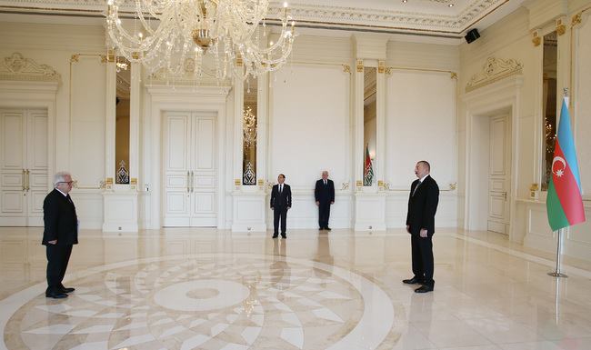 Ilham Aliyev received credentials of incoming Greek ambassador