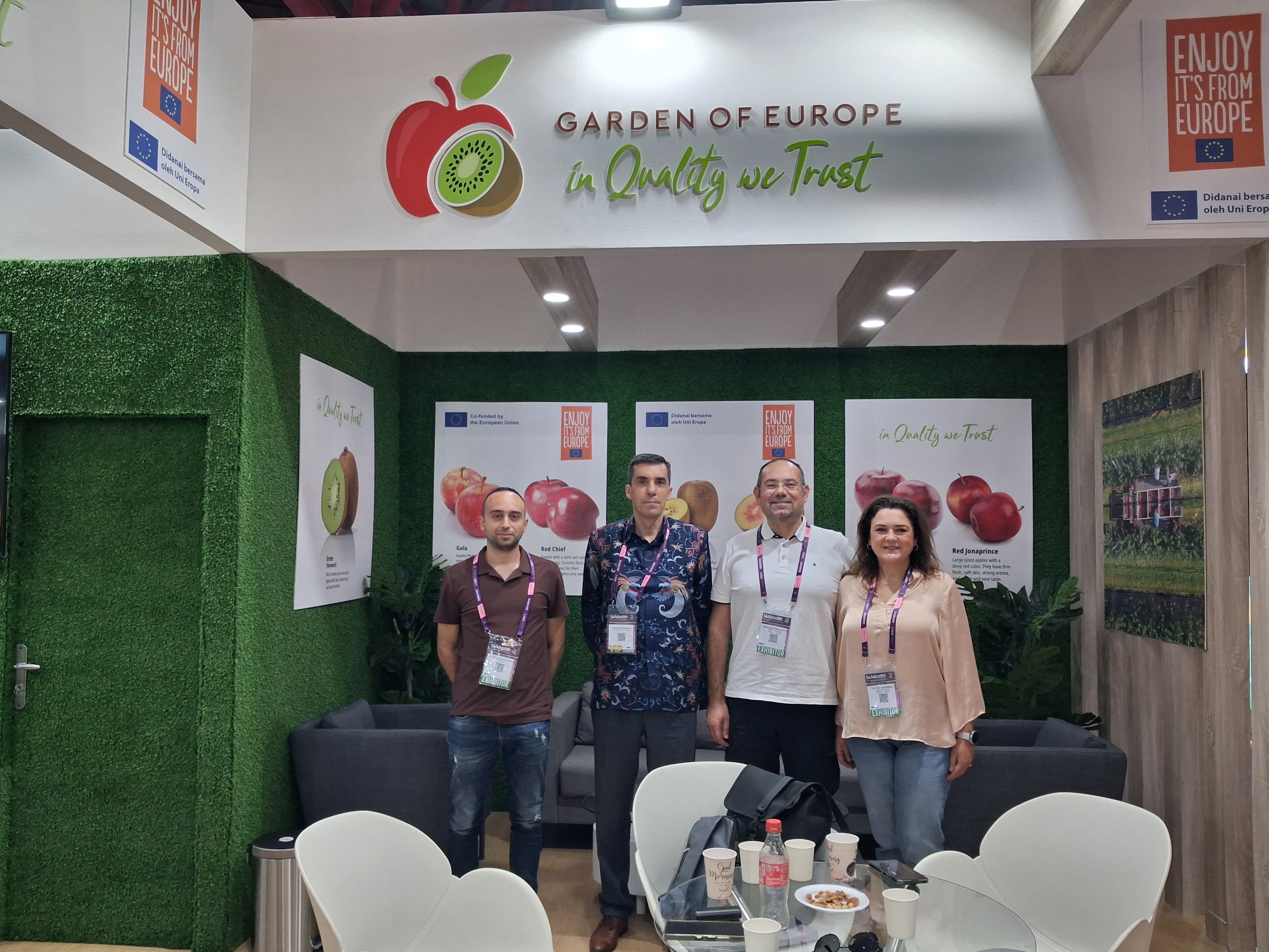 Meeting with members of the Agricultural Cooperative Neapoli Agrinio