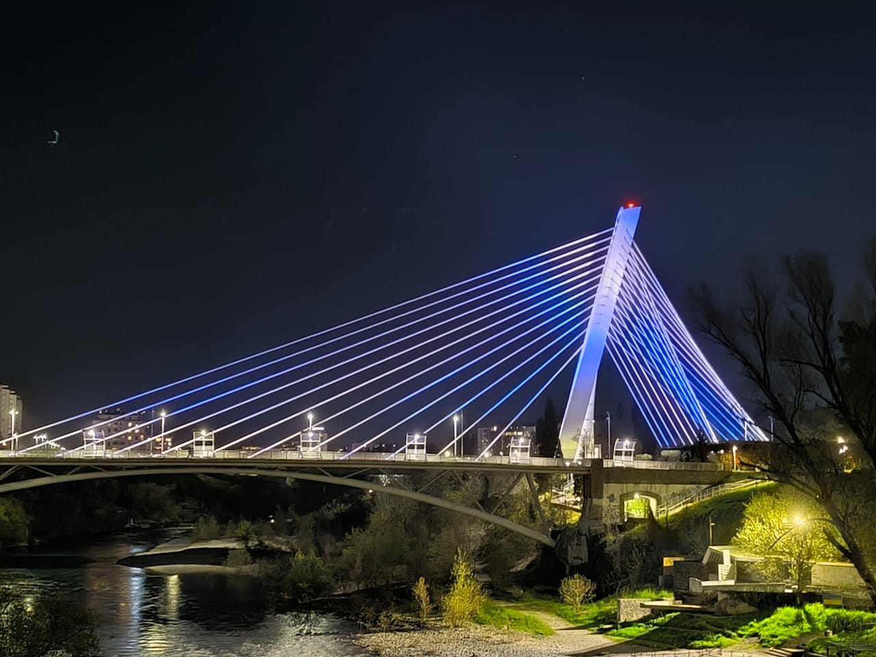 Bridge lights