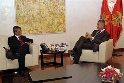 Ο Πρέσβυς κ. Σ. Αθανασίου συναντήθηκε, την 10.9.2015, με τον Μαυροβούνιο Πρωθυπουργό κ. Milo Djukanovic