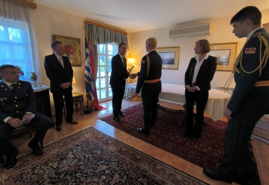 Dodjela nagrade „Vasos Mavrovouniotis“ crnogorskim oficirima u Ambasadi Grčke 	