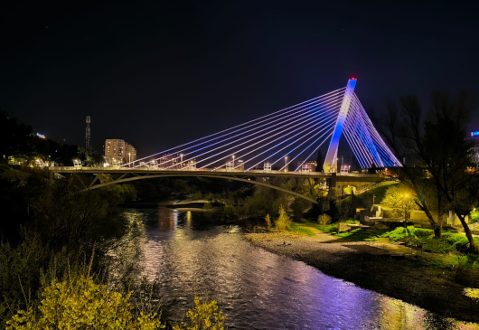 Podgorica: Most Milenijum osvijetljen u bojama Grčke