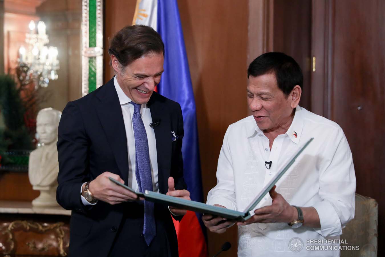 Snapshots of the ceremony of Presentation of Credentials