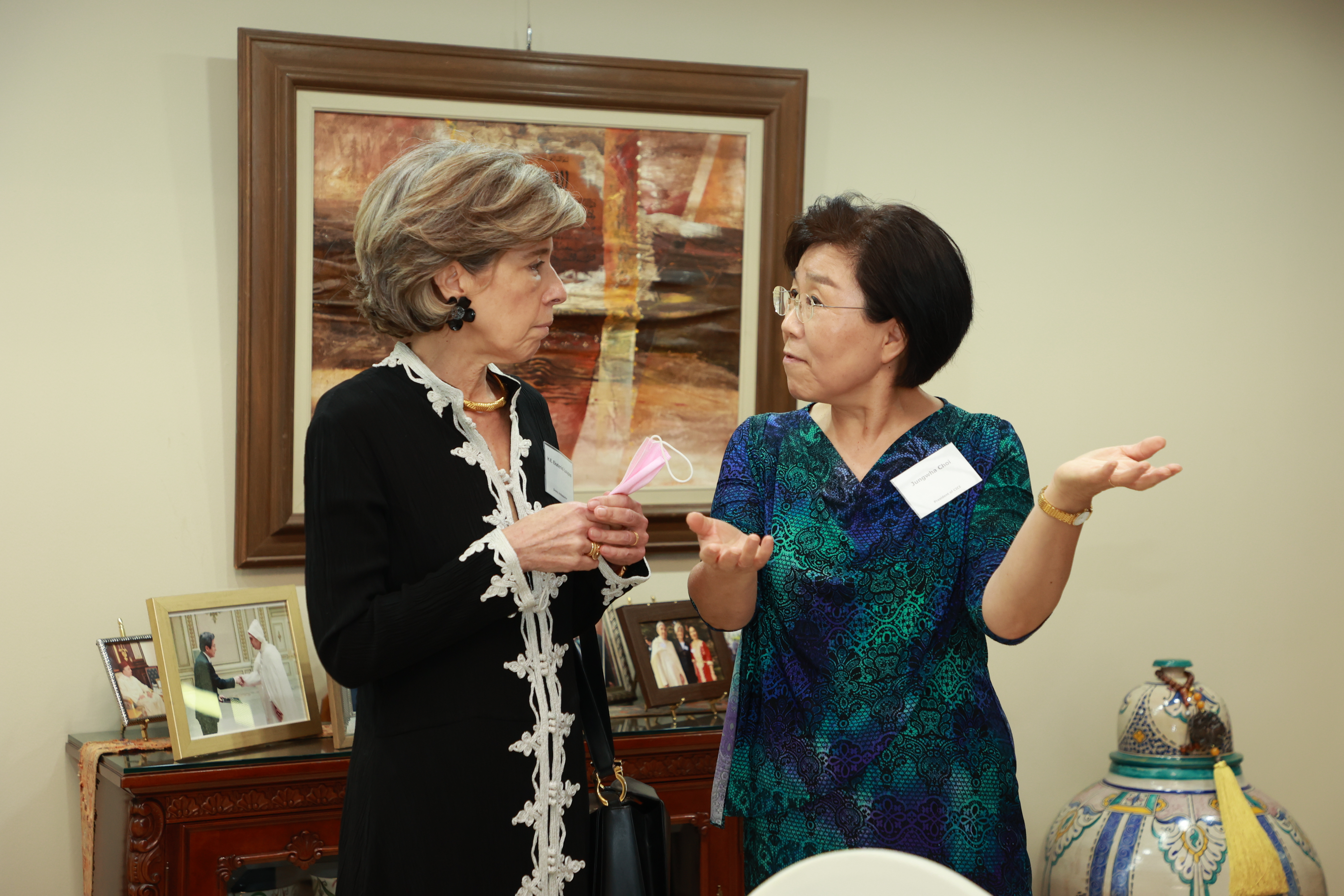 Special Talk by Seung-whan Song