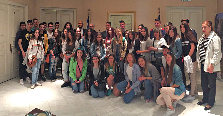 Eπίσκεψη 1ου Γενικού Λυκείου Έδεσσας στην Ελληνική Πρεσβεία Βελιγραδίου (22.4.2016).