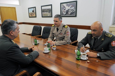 Yπογράφη Προγράμματος Στρατιωτικής Συνεργασίας Ελλάδας-Σερβίας για το 2014