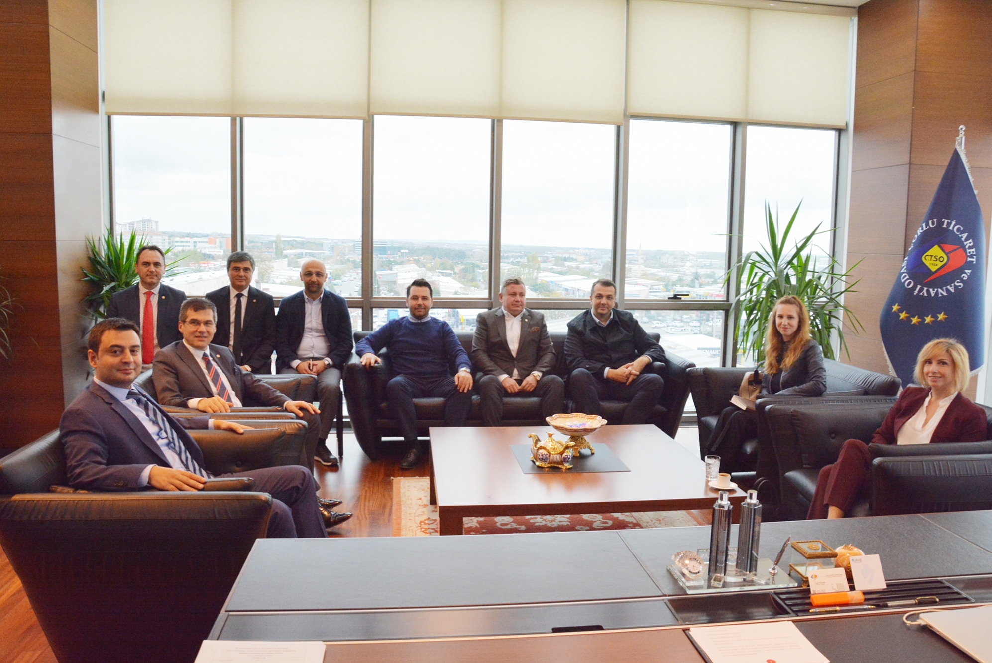 Συνάντηση Προξένου με Προέδρους Εμπορικού και Βιομηχανικού Επιμελητήριου Τυρολόης