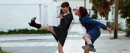 Ελληνικός κινηματογράφος στο Σισμανόγλειο Μέγαρο: «Attenberg» της Αθηνάς-Ραχήλ Τσαγγάρη